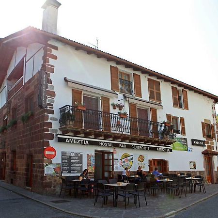 Hostal Ameztia Doneztebe Buitenkant foto