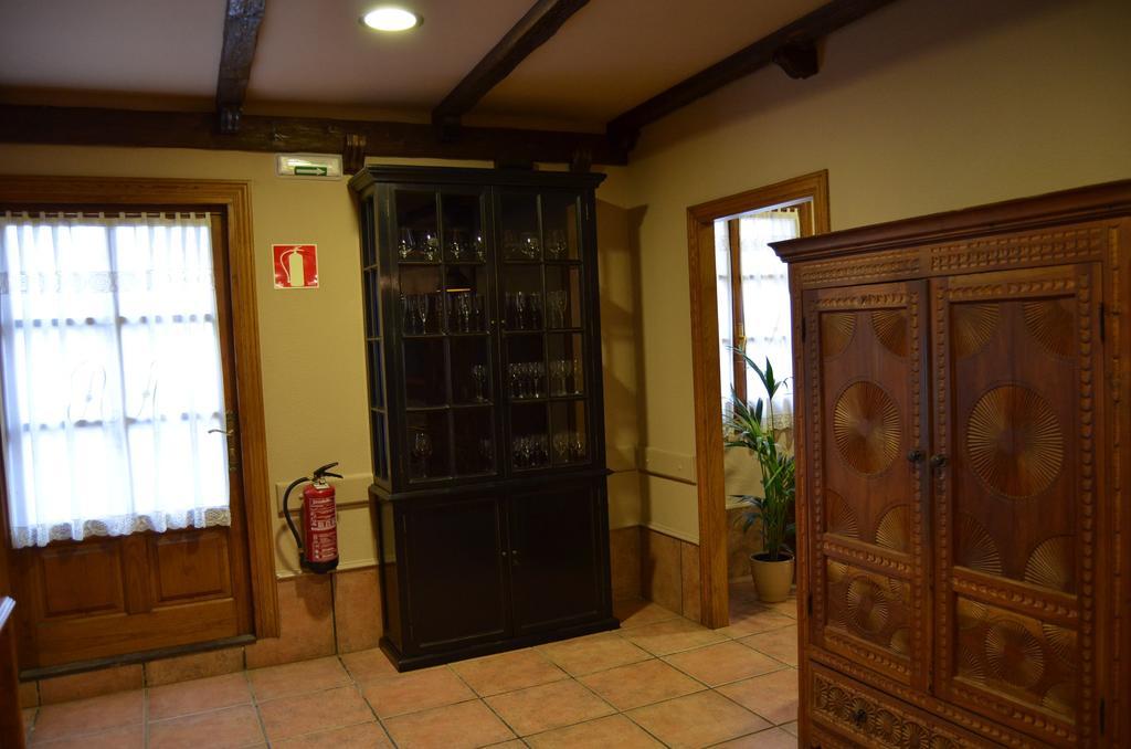 Hostal Ameztia Doneztebe Buitenkant foto