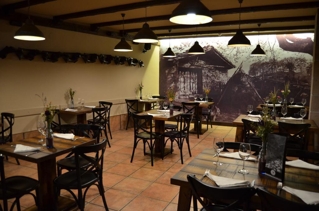 Hostal Ameztia Doneztebe Buitenkant foto