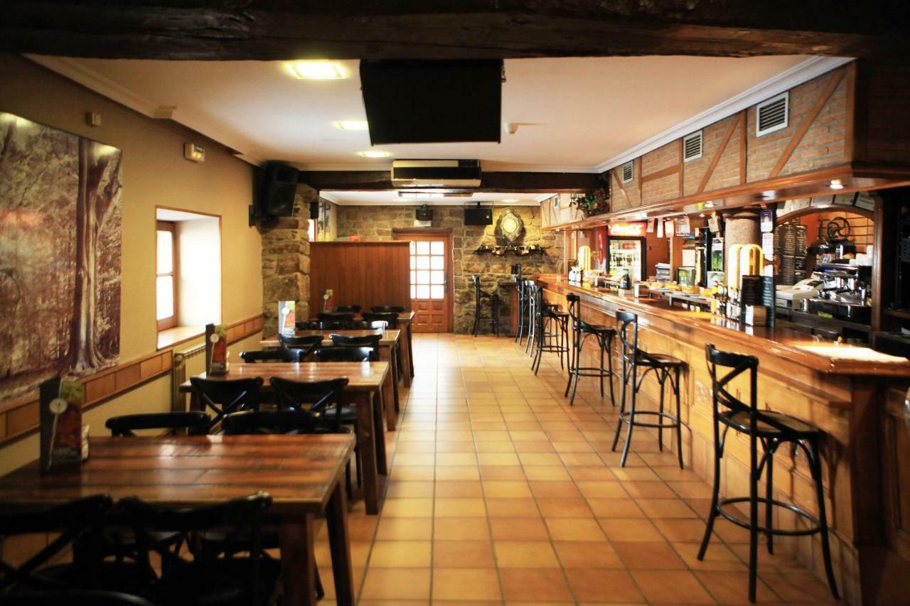 Hostal Ameztia Doneztebe Buitenkant foto
