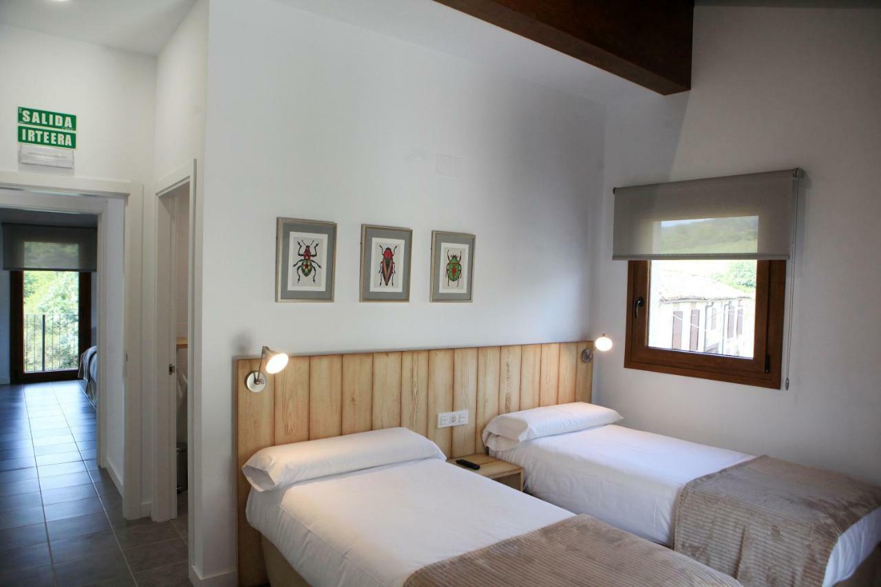 Hostal Ameztia Doneztebe Buitenkant foto